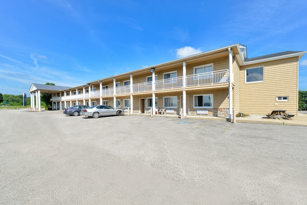 Americas Best Value Inn Ashtabula/Austinburg Екстер'єр фото