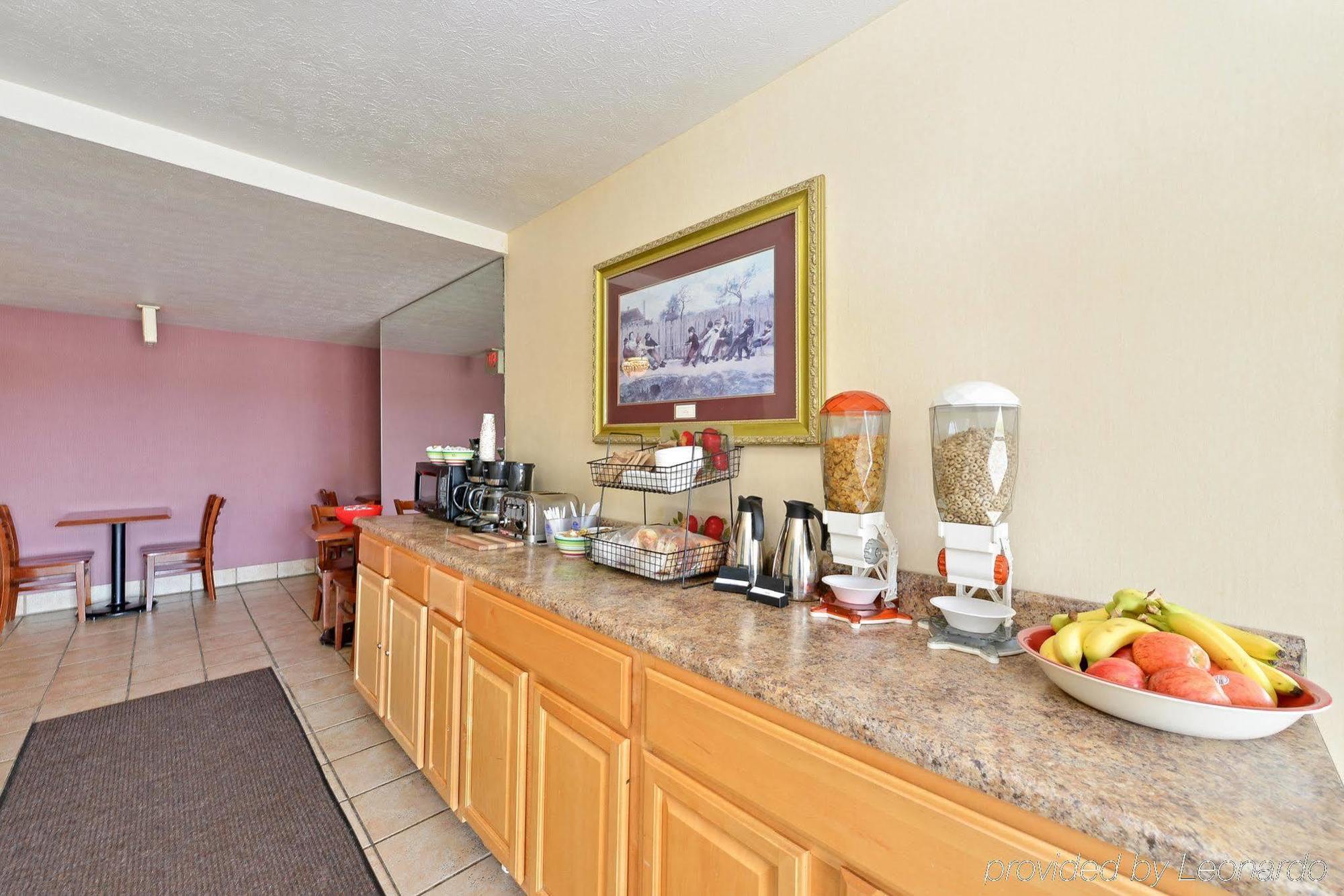 Americas Best Value Inn Ashtabula/Austinburg Екстер'єр фото