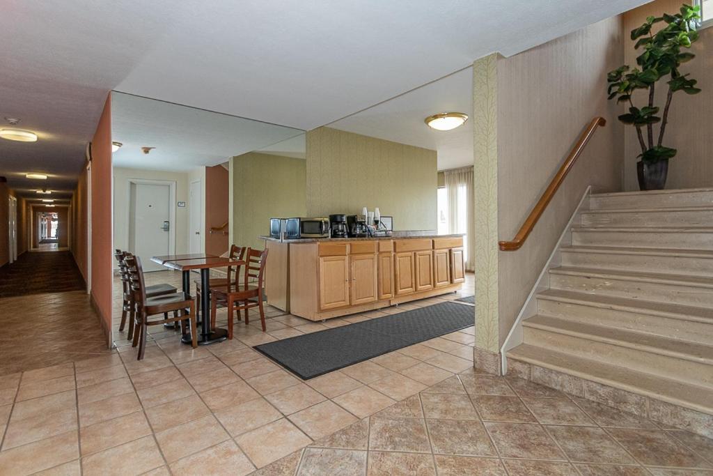Americas Best Value Inn Ashtabula/Austinburg Екстер'єр фото